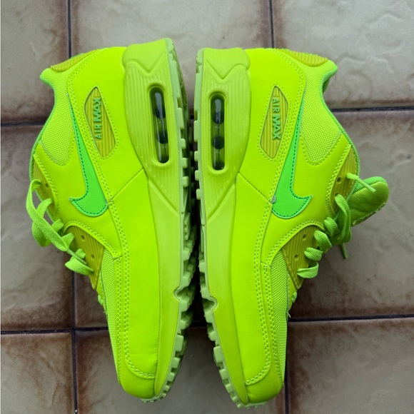Nike Air Max Neon Green Sneakers - Picture 5 of 6